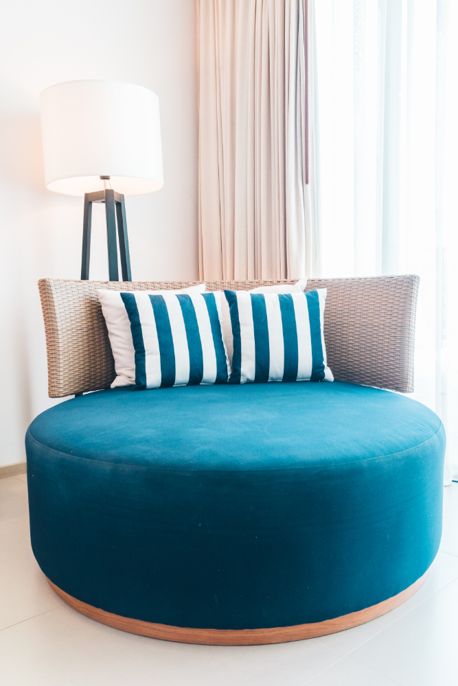 Balancing Elegance: Custom Luxury Meets Minimalism